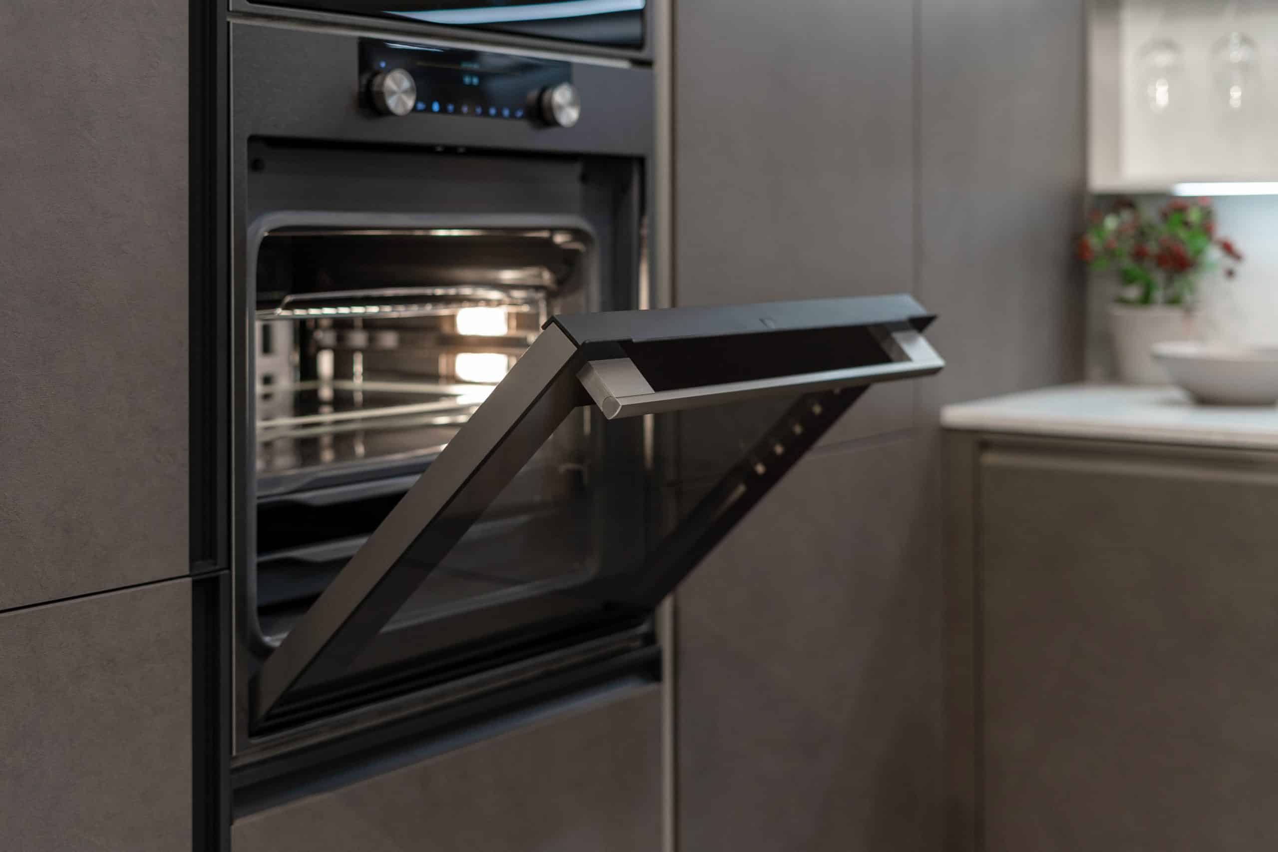 forno pulito in modo efficace